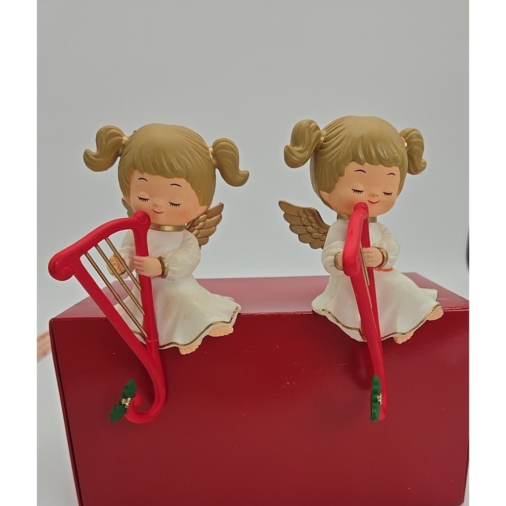2 Russ Vtg Christmas Shelf Sitting Stocking‎ Hangers Angel Angels W/ Boxes